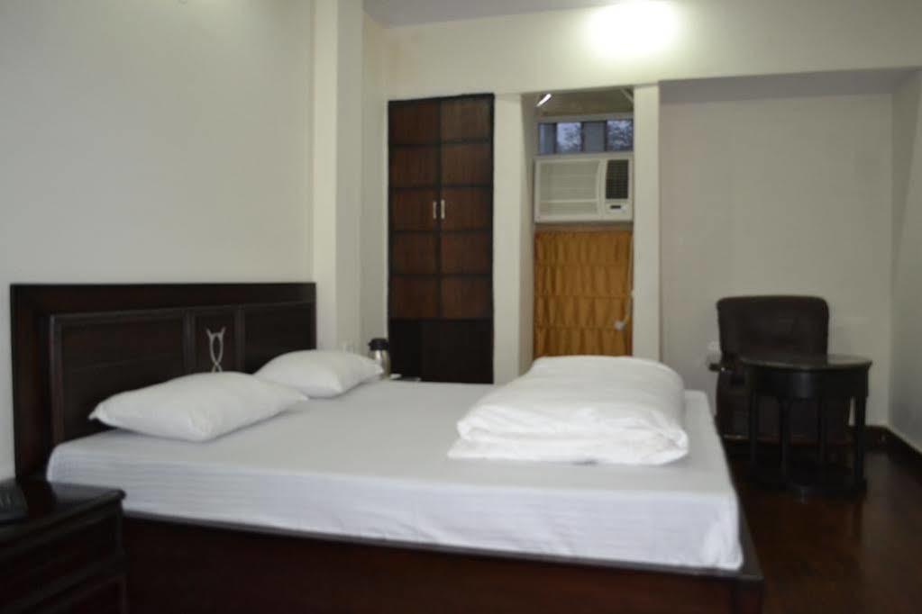 Hotel Shimla Heritage Дели Экстерьер фото